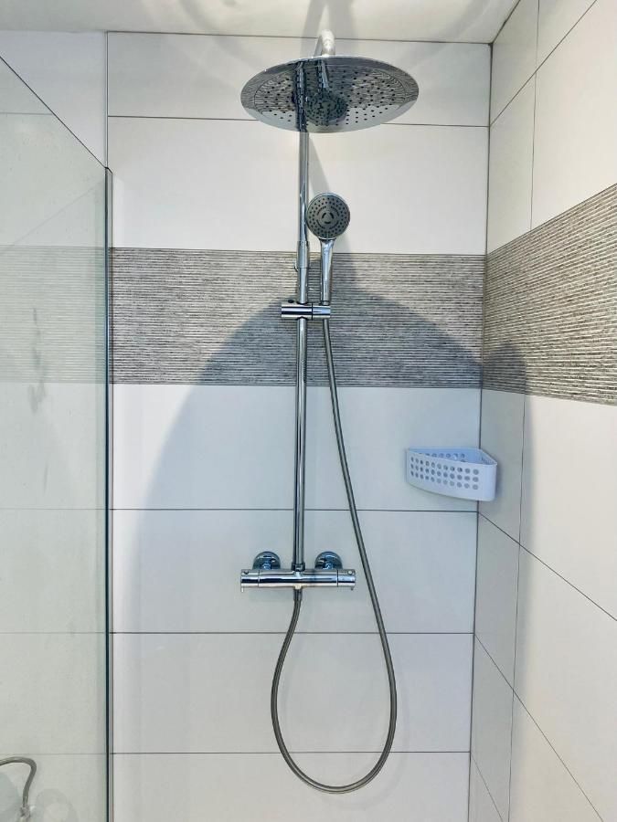 100% Renovated - Quiet Appartment Liegi Esterno foto
